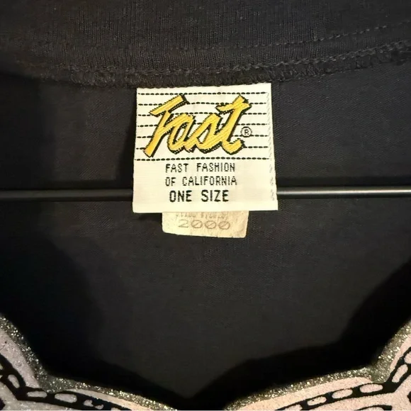 Fast Fashion of California Black 80s Inspired Embellished T-Shirt OS - Picture 3 of 11